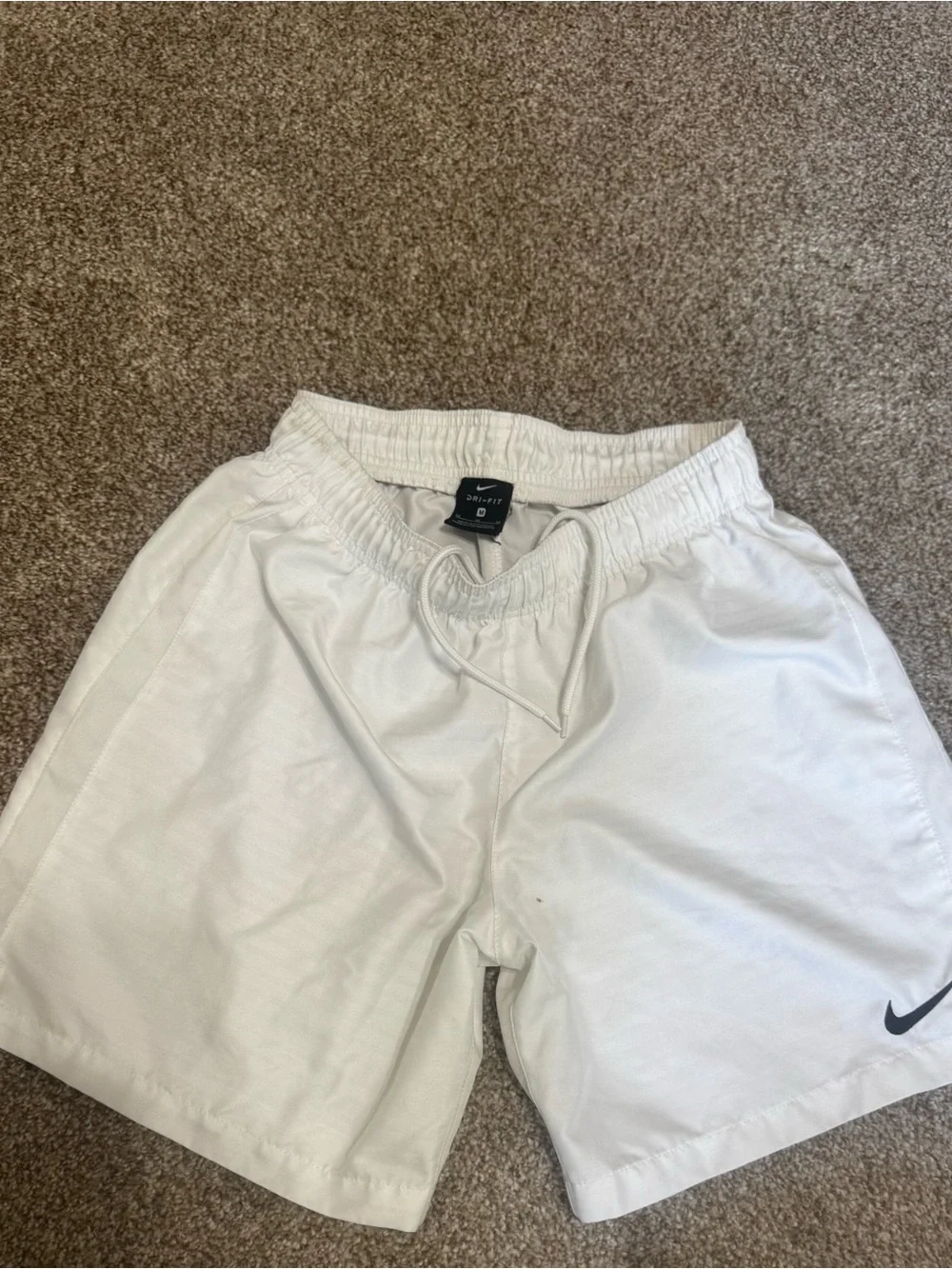 Nike Dri-FIT White Athletic Shorts Women’s Medium Drawstring Active Tennis Golf